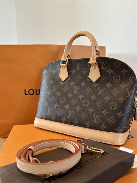 louis vuitton tasche neuwertig